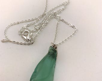 Sea glass jewelry. Green glass necklace. Beach glass jewelry. Mermaid tears. Gift for her. Gift for women. Glass pendant.