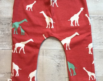 READY TO SHIP Coral Giraffe organic baby leggings by RBLeggings