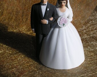 Vintage Cake Topper Porcelein 1950's