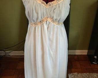 1950's vintage nightgown