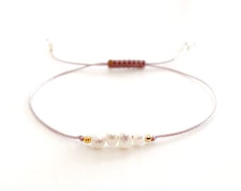 Freshwater pearl bracelet, Dainty bracelet, Delicate pearl bracelet, Pearl bracelet, Bridal jewelry,