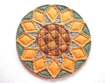 Rustic Home Decor, Farmhouse Decor, Quilted Candle Mat, Quilted Table Topper, Round Table Quilt, Table Mat, Primitive Country Home Decor