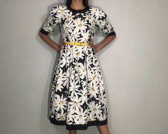 1980s daisy dress
