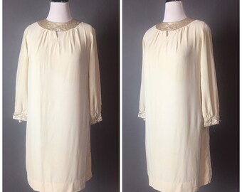 Vintage 60s dress / 1960s dress / 60s dress / shift dress / lurex / mod dress / plus size dress / volup dress / 8263