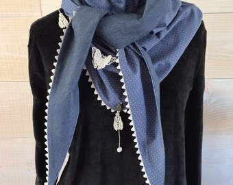 Scarf in jersey and polka dot fabric.