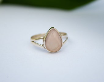 Rose Quartz Ring, Rose Quartz Sterling Silver Ring, Pale Pink Stone Ring, Boho Ring, Dainty Rings, Quartz Jewelry, Promise Ring, Friendship