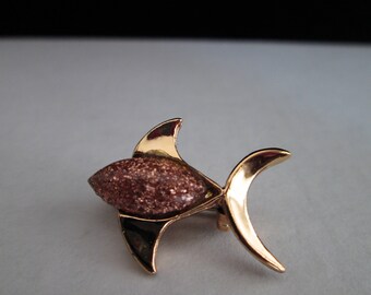 Gold Fish with Cabochon Stone