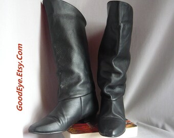 Vintage Black Leather Slouch Boots / size 6 .5 M Eur 37 UK 4 / Flat Heel Pixie Pirate Cuff Slouchy Knee