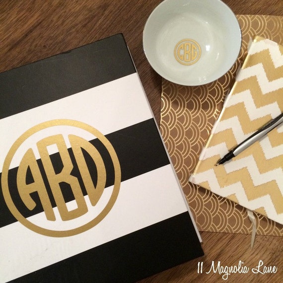 set of 3 round vinyl monograms 55 275 and