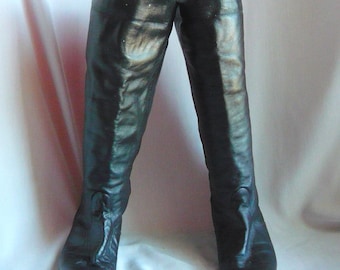 Vintage 90s PIRATE Boots BLACK Leather / size 7 m EU 37 .5 / Slouch Cuffed Pixie Knee Boot Flat Heel / made Uruguay