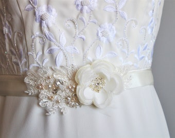 Ivory Bridal belt, Bridal sash ,Wedding dress belt sash ,Flower Pearl Bridal belt ,Wedding Accessories,Bridal accessories