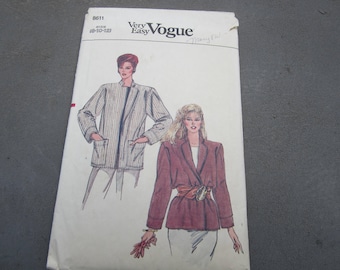 Vintage Vogue Pattern, 1980's Vogue, Very Easy Vogue pattern, size 10 jacket pattern, sewing, dressmaker, vintage clothing, 1980s styles