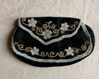 Beautiful vintage 50s black beaded purse