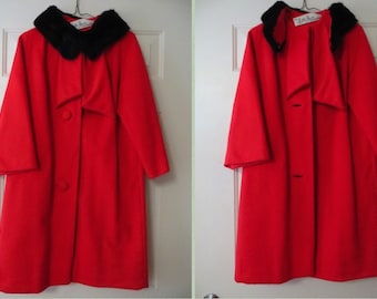 Red Lilli Ann Coat with Black Fur Collar Wool Coat Bracelet Sleeve Classic Wool Coat Vintage Womens Coat