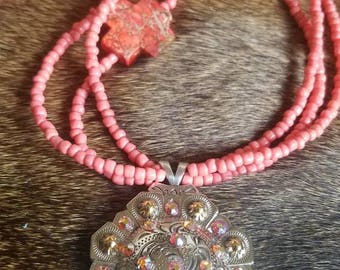 Coral crosses and seed bead