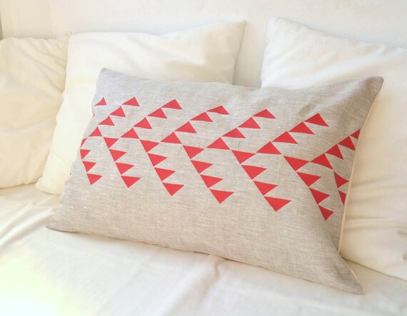 Red triangles pillow, Geometric design, Dorm bedding, Tribal pattern pillow, Arrow pillow design, Geometric pillow, Printed throw pillow