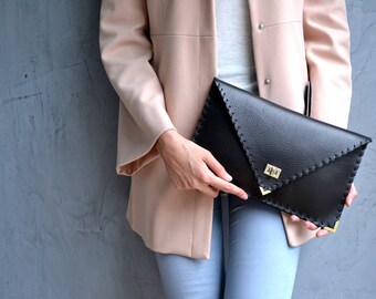 Pochette en cuir noir / noir sac en cuir / enveloppe embrayage / sac de soirée en cuir / noir sac à main en cuir