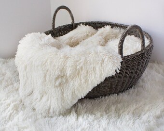 Ivory Shaggy Faux Fur , Newborn Photo Prop, Medium Pile, Baby Photo Prop, Toddler Photo Prop, Thick Plush Faux Fur,Basket Stuffer.