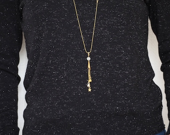 Moon and shooting stars - White and golden long necklace