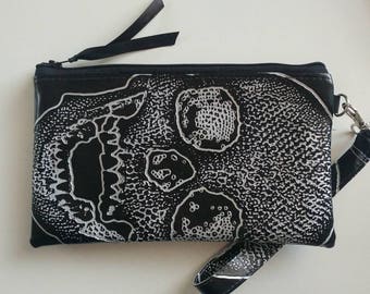 Black and Silver Skull Wristlet Purse