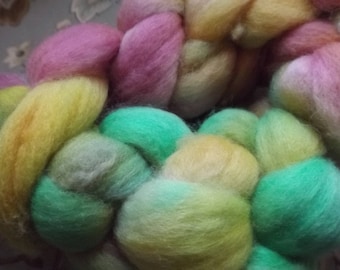 Handdyed Roving Wool Spinning Felting 3.9oz Corriedale Cross Handspinning Felting Fiber Aspenmoonarts WCC3 Pink Green Yellow