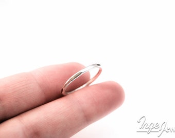 Stackable ring, sterling silver, handmade hammered ring, 1.8mm ring, skinny ring