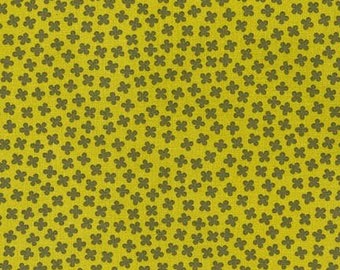 Pickle Blossom from the Paintbox Collection by Elizabeth Hartman for Robert Kaufman, Rhoda Ruth, AZH-15454-341