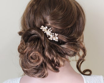 Bridal hair barrette, Pearl crystal hair clip, bridal small hairpiece, flower barrette, headpiece, leaf hair pin, wedding hair pin