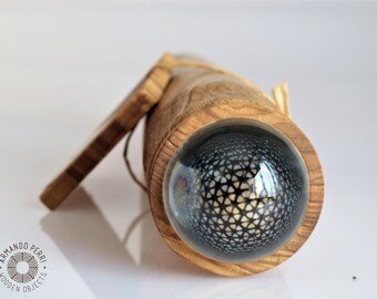 Teleidoscope in olive wood. Kaleidoscope handmade OOAK.