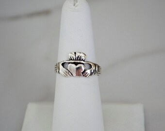 Sterling Silver Claddagh Ring