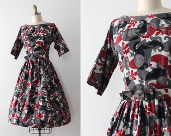 vintage 1950s dress // 50s cotton day dress with belt