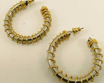 Vintage metal creoles earrings