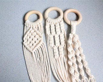 Modern macrame planter // Macrame plant hanger // Boho home decor // Macrame plant holder // Macrame plant hanging
