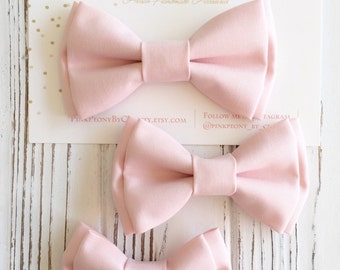 Petal pink bowtie - flesh pink bowtie - blush bowtie - Groomsmen bowtie - ring bearer's bowtie - father and son - dog bowtie-pink bow tie