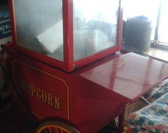 Vintage popcorn machine ca 1911