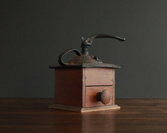 Antique Coffee Mill in Cast Iron and Wood