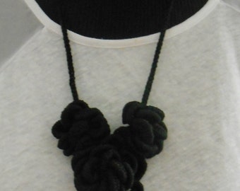 Crochet flower rope necklace
