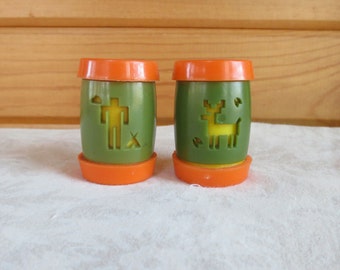 St Labre Indian School Avocado & Orange Vintage Flower Salt and Pepper Shakers