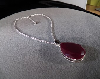 vintage silver tone necklace with huge faceted teardrop maroon stone with expandable chain M
