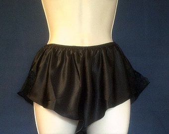 Shorts, Vintage Lingerie, in Black, With Lace