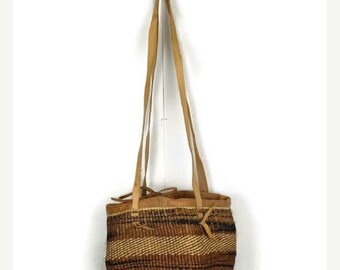 Vintage 70's leather sisal jute straw bag