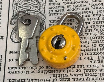 lock jewelry box key skeleton cracker padlock luggage valentines jack yellow