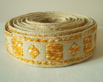 vintage woven fabric trim in oatmeal and mustard yellow 2.5" wide