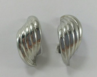 Silver metal earrings, vintage earrings