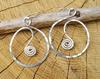 Spiral in a Circle Silver Hoop Earrings, Hammered Wire Hoops, Handmade Dangle Earrings, Sterling Silver Earring, Silver Wire Jewelry, Women