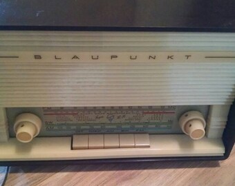 Blaupunkt vintage bakelite radio type 21053 am sw fm WORKING NICE!