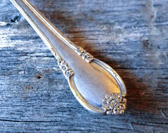 Key Ring Handcrafted Vintage Spoon Handle 1847 Rogers Bros REMEMBRANCE 1940s Upcycled Silverplate
