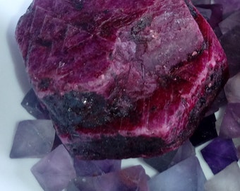 Huge Two crystal growing together RARE find Record keeper ruby 418 carats double slice... Twin crystal natural ruby