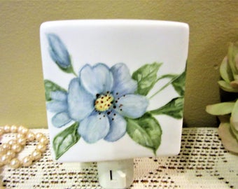 Night Light Lighting Plug in Lamp Floral Porcelain Ceramic Hand Painted blm