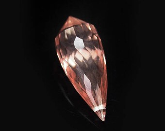 14.5 ctw. peach morganite pendant loose gemstone.